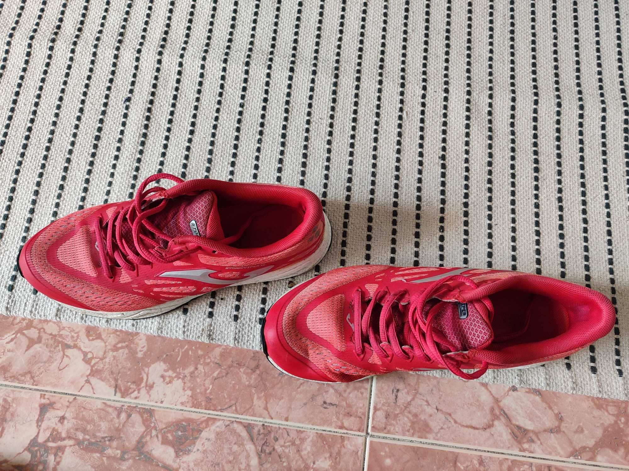 Vendo tênis Joma desportivos em bom estado
