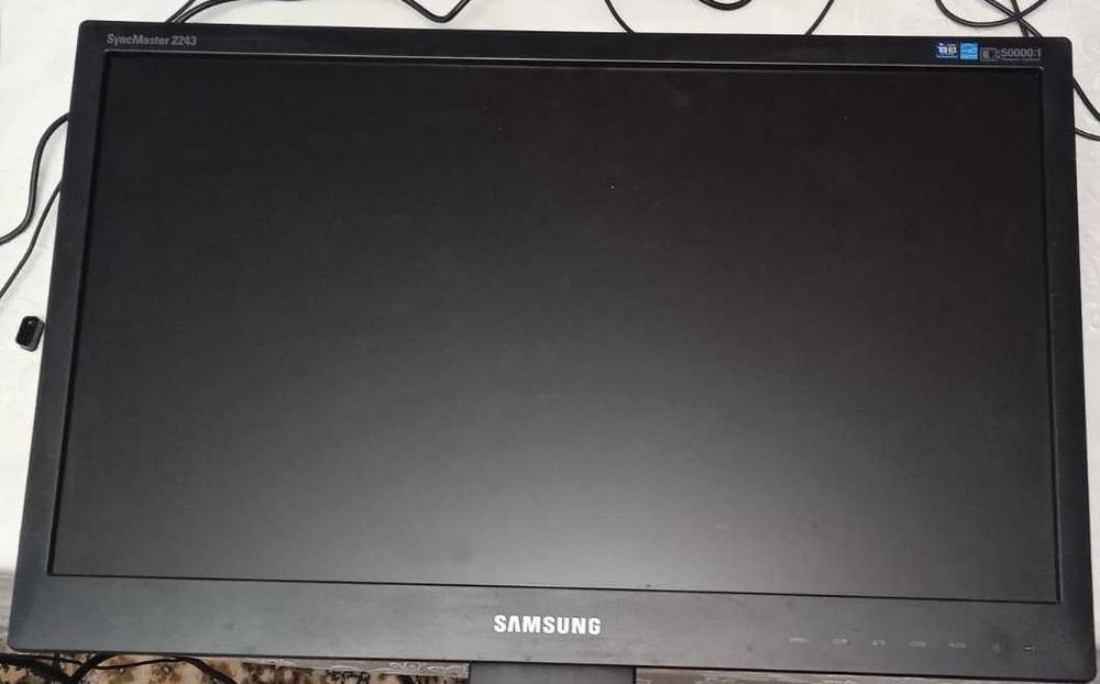 Монитор Samsung 2243SN