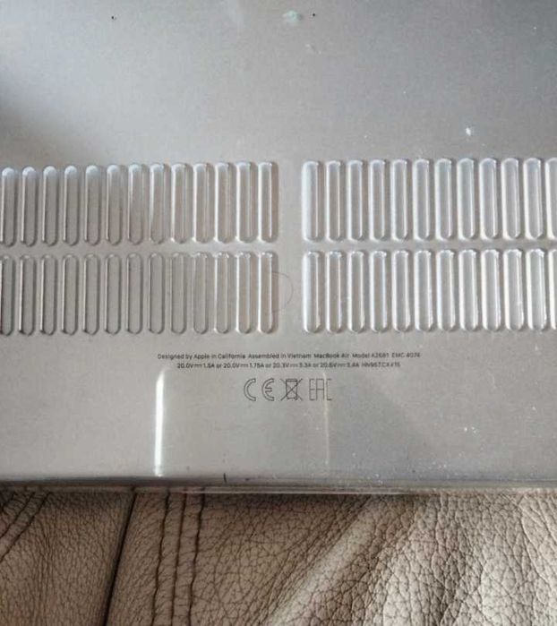 MacBook Air 13 M2 CPU 8 core GPU 10 core 512 gb