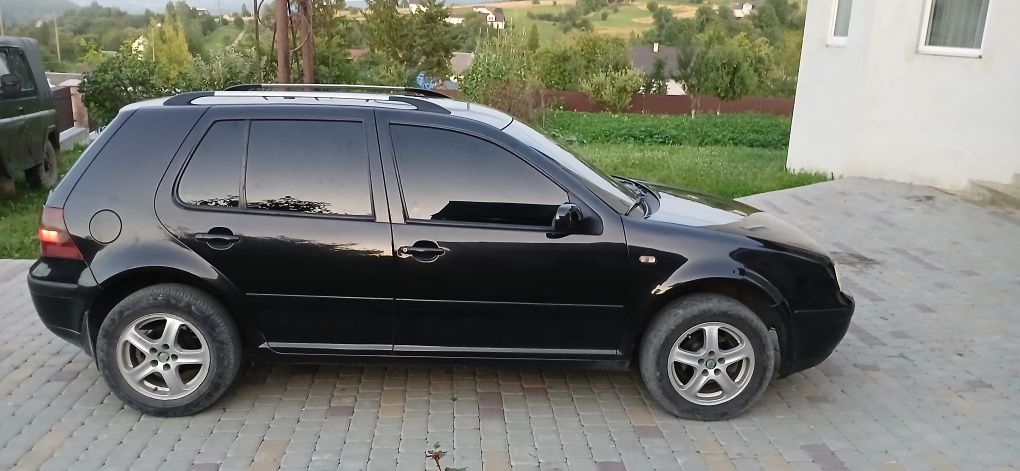 Golf lV 1.4 бензин термінова продажа