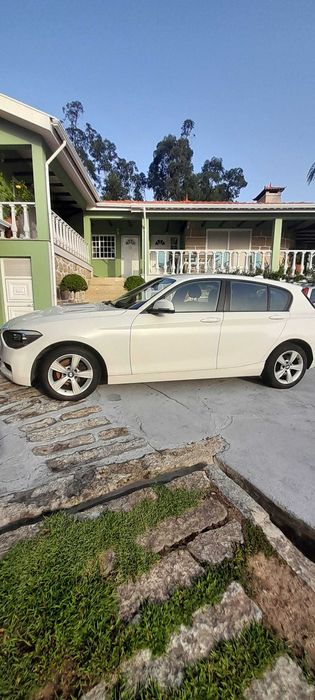 BMW 114i em muito bom estado