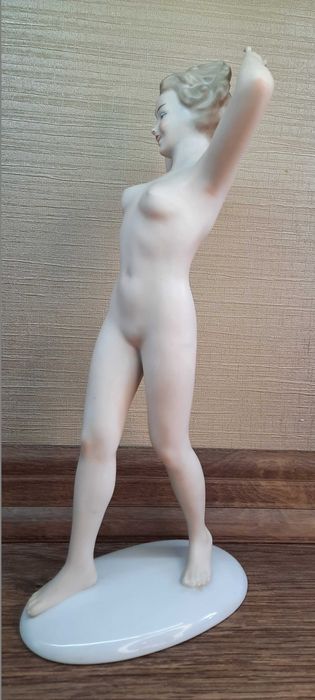 Статуэтка "Обнажённая девушка" Wallendorf Германия