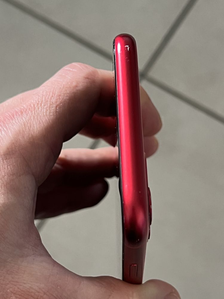 телефон  iPhone 11 64Gb Product Red Neverlock!