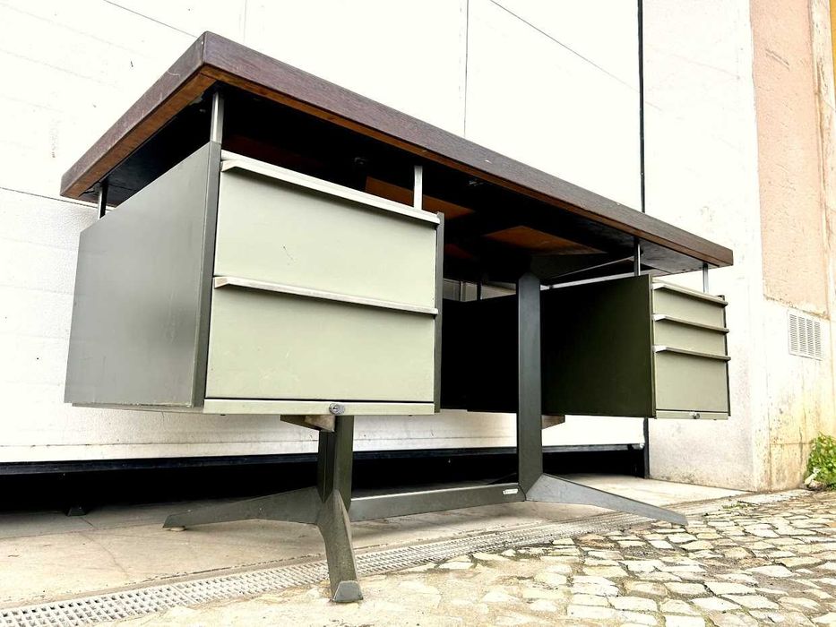 Secretária olaio vintage + 160comp x 75prof x 77alt.