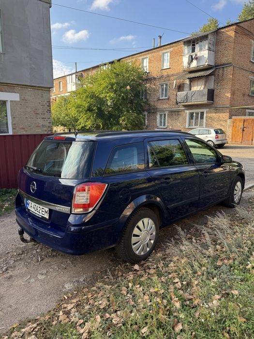 Продам гарний Опель