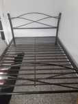 Cama de casal c/ estrado (oferta colchão usado)
