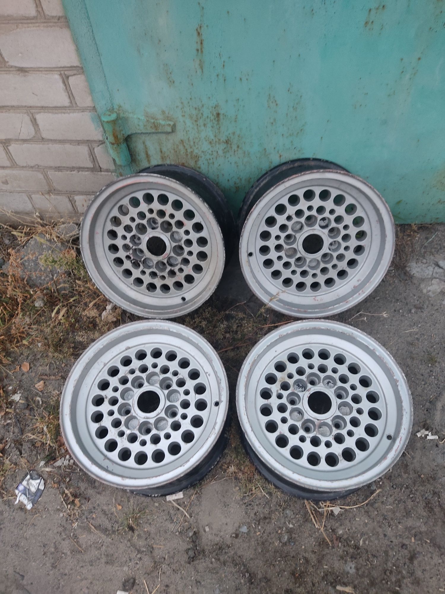 Centra Pepperpots 5x120 Диски 14' 7J ( титани BMW )