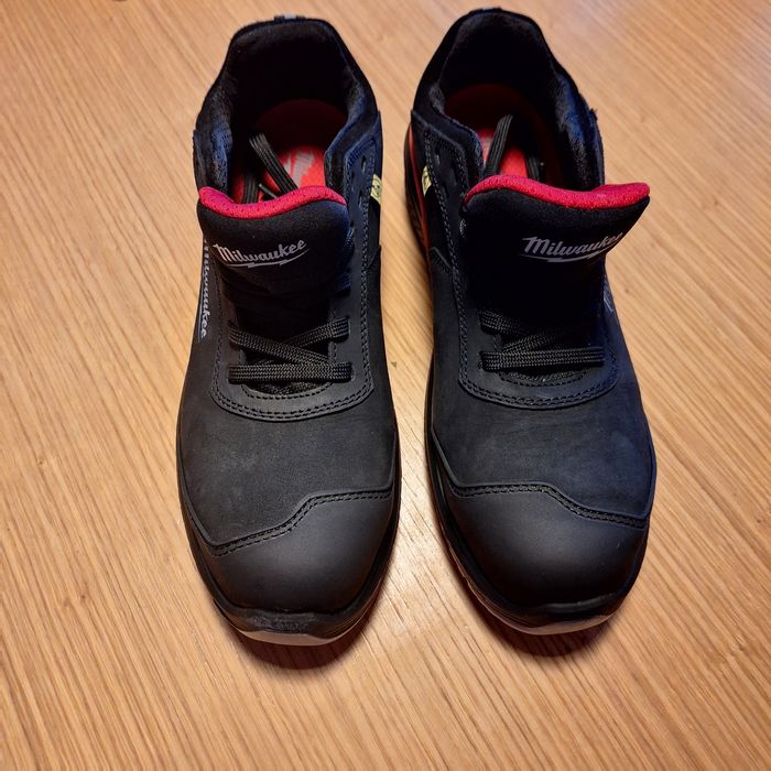 Obuwie robocze Milwaukee 42