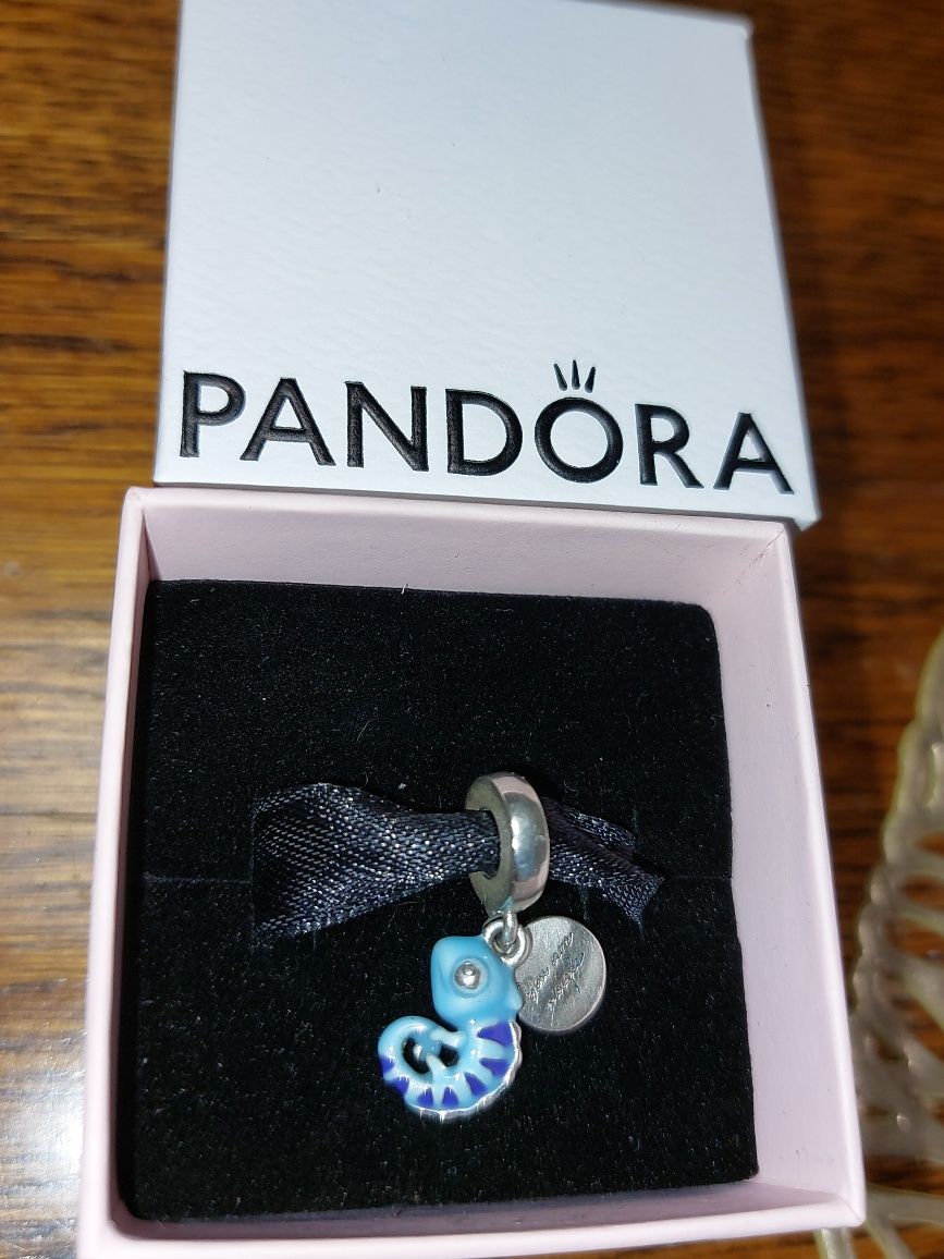 Pandora charms kameleon