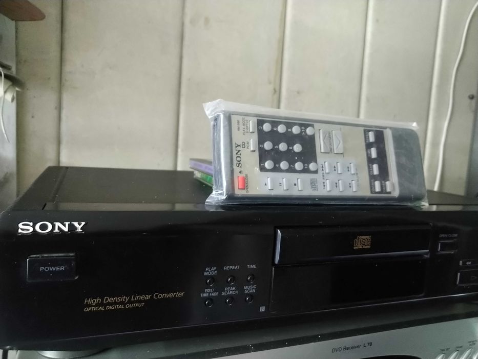 CD-проигрыватель Sony Cdp-Xe 500, ПУЛЬТ!!!
