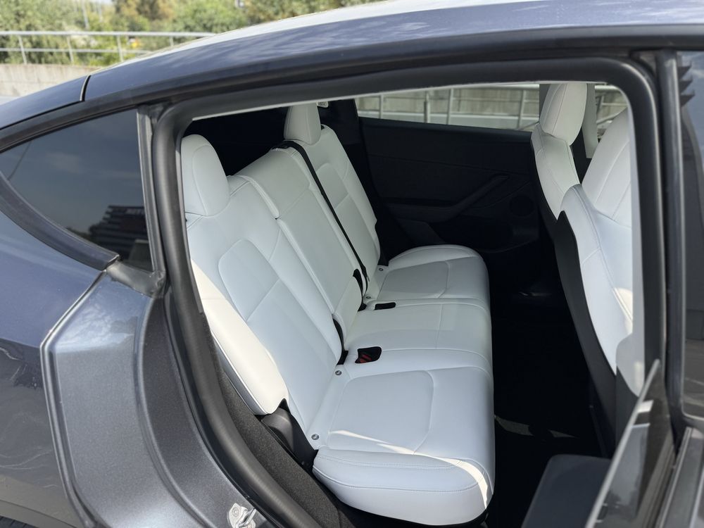 Tesla Model Y Long Range Dual Motor 2022 року, 82кВт, 28т.км.