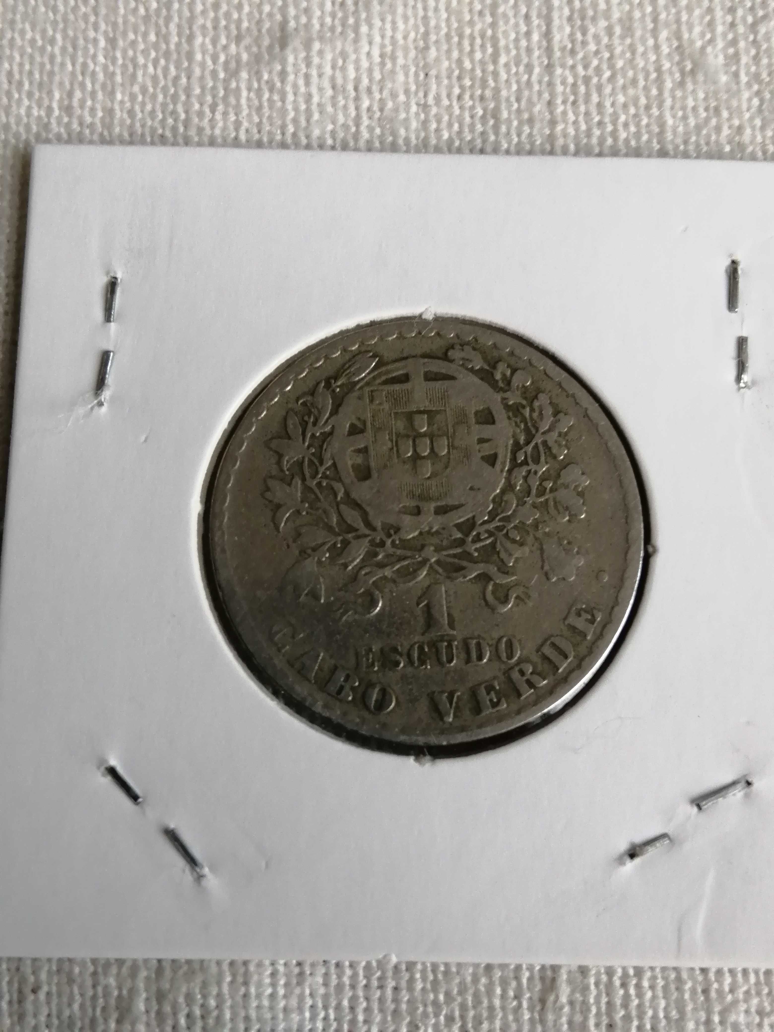 Moedas raras da Guiné, Cabo Verde de 50 centavos e de 1 escudo alpaca