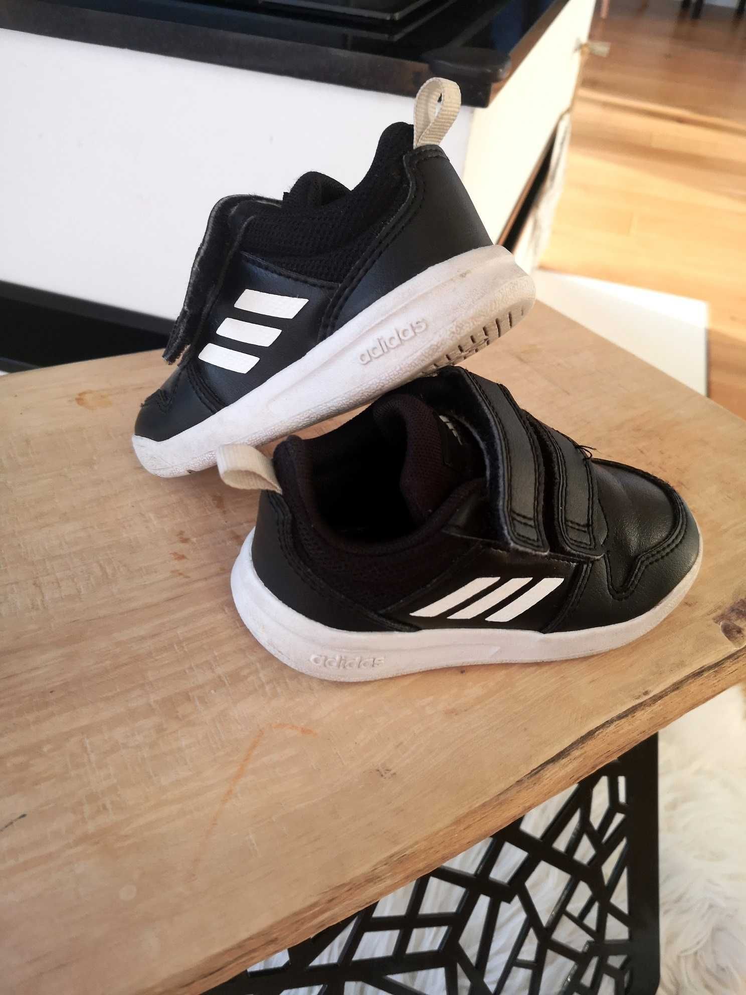 Buty sneakersy dziecięce Adidas rozm. 23