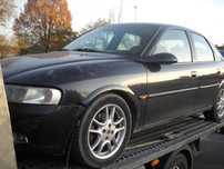 Opel Vectra B 1.8 benzyna 16V Hatchback grafitowy na części