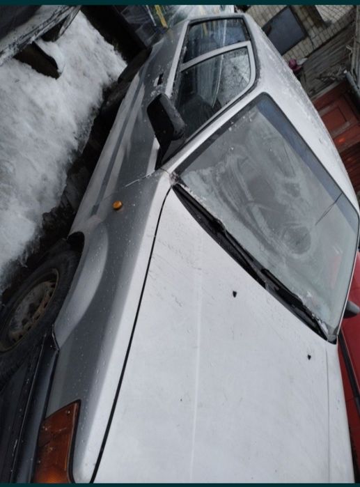 Разборка розборка Нісан Сані Н 13 хетчбек Nissan Sunny N13
