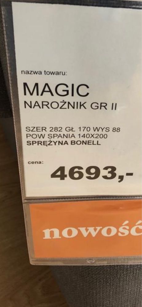 Naroznik z funkcja spania