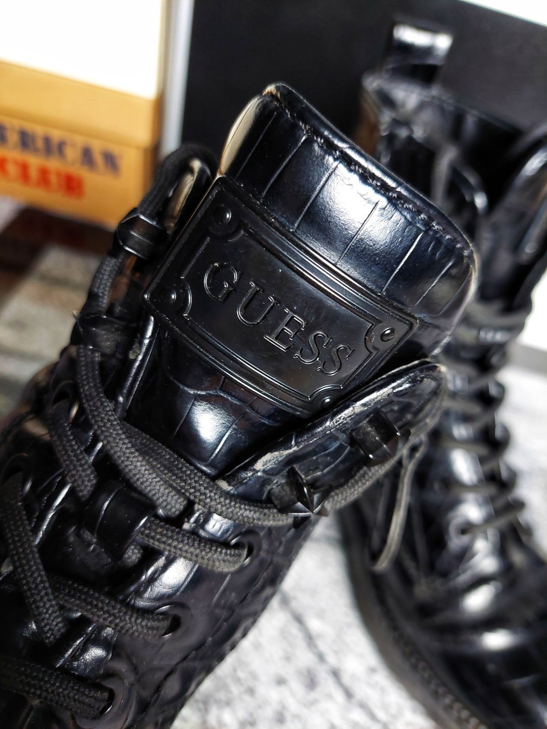 Buty Trapery trzewiki Guess Talisi Czarne