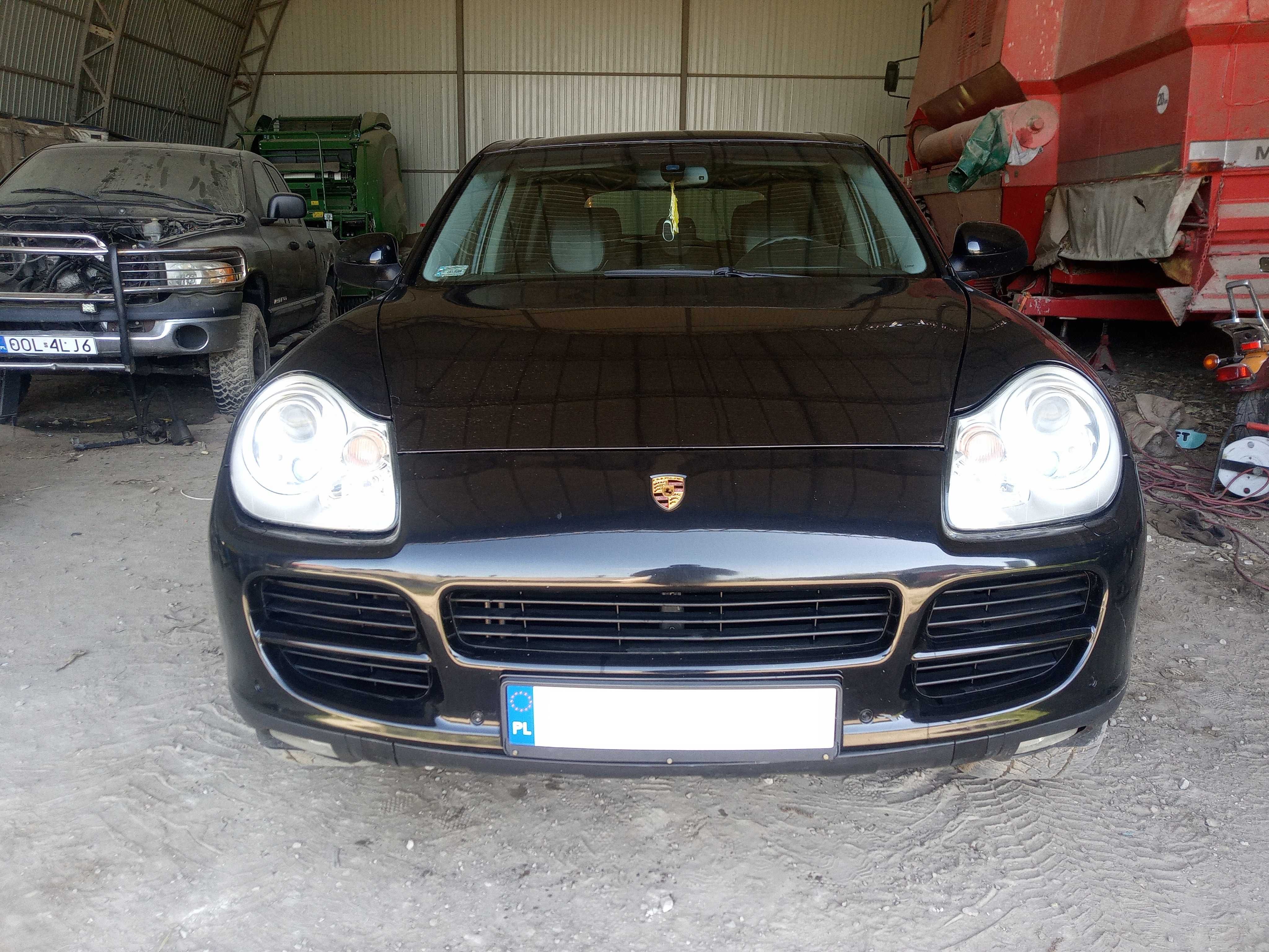 porsche cayenne 4.5 V 8 czarny 4x4 340 km pilnie