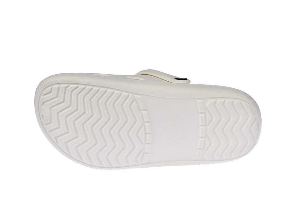 Białe klapki kroksy chodaki piankowe z paskiem sandały E6201 WT r 37