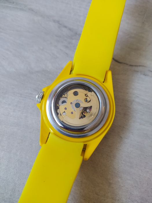 Zegarek St. Tropez V8 z chronometrem, zegarek mechaniczny.