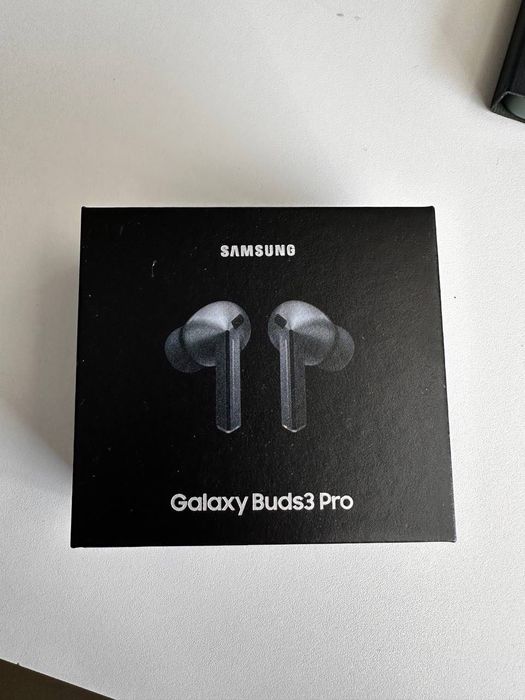 Нові навушники Samsung Galaxy Buds 3 Pro Білий/Сірий