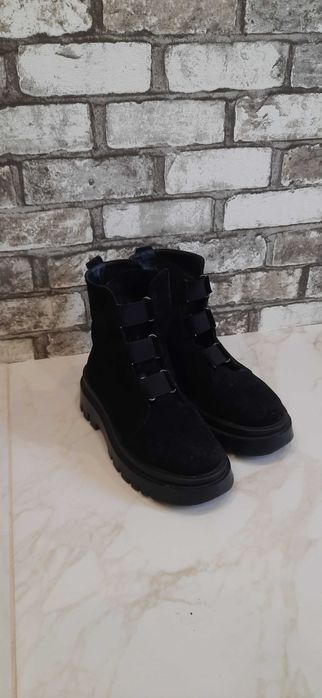 Ботинки, черевики жіночі