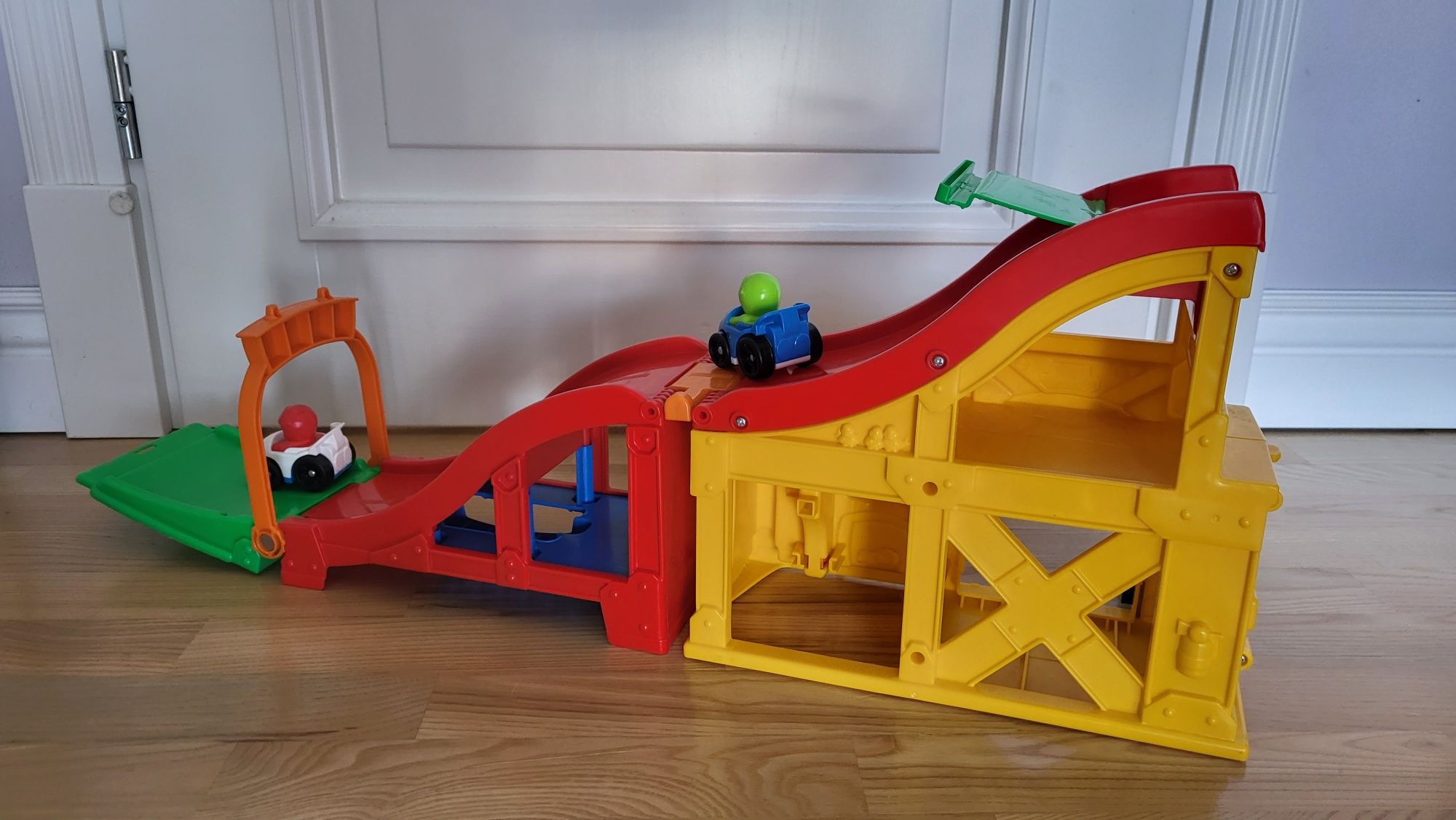 Fisher Price Little People Tor Wyścigowy