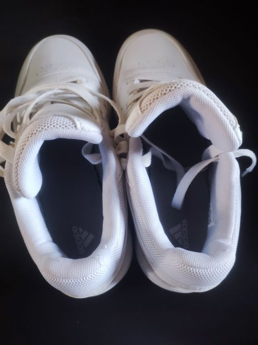 Sapatilhas adidas como novas T 36