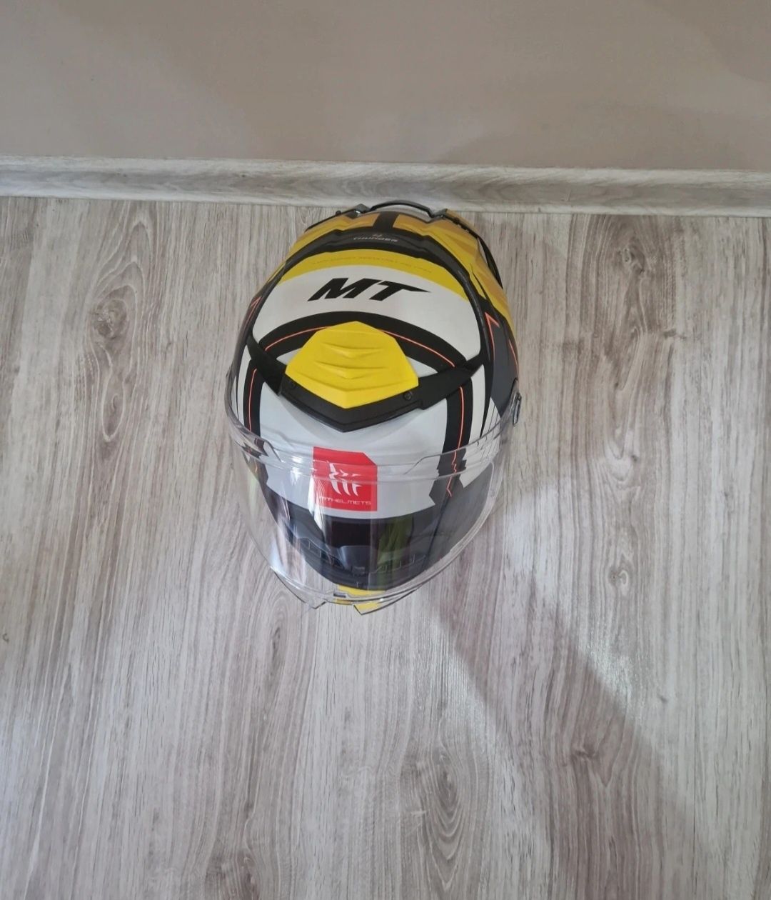 Kask motocyklowy MT