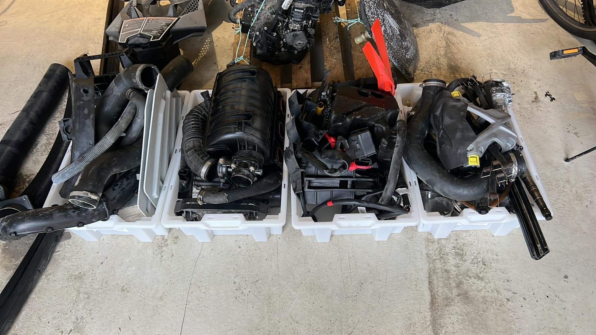 Sea-doo  rxt rxp gtx gtr spark rotax  -części. Skuter wodny