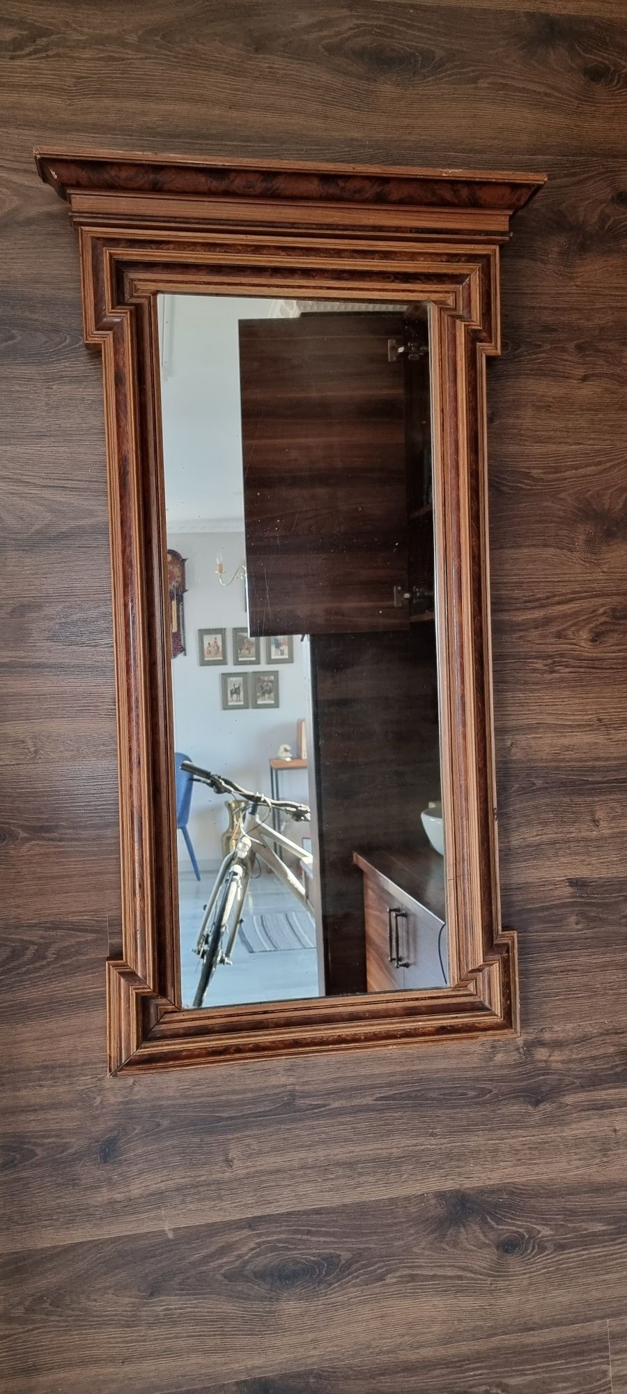 Зеркало в деревяній рамі,Вінтаж