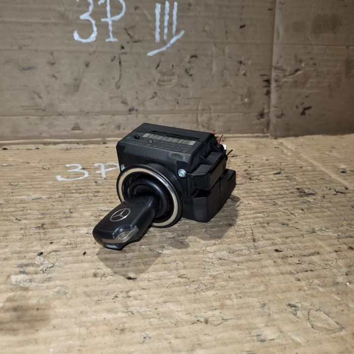 Stacyjka zapłonowa kluczyk mercedes C-klasa W203 , 2004r