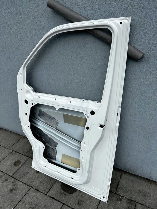 Drzwi przednie prawe Volkswagen Transporter T5
