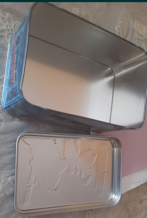 Бейблейд металева коробка бокс для карток