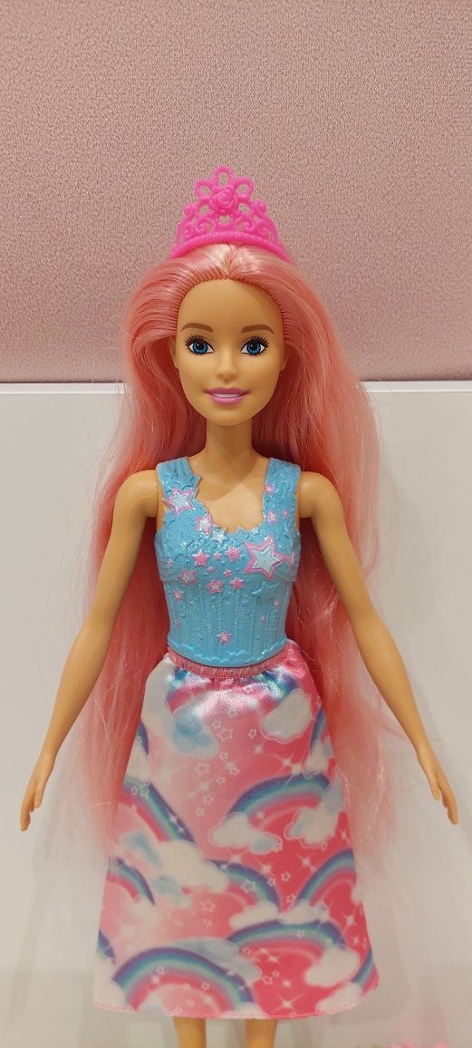 Barbie Dreamtopia Różowe długie włosy