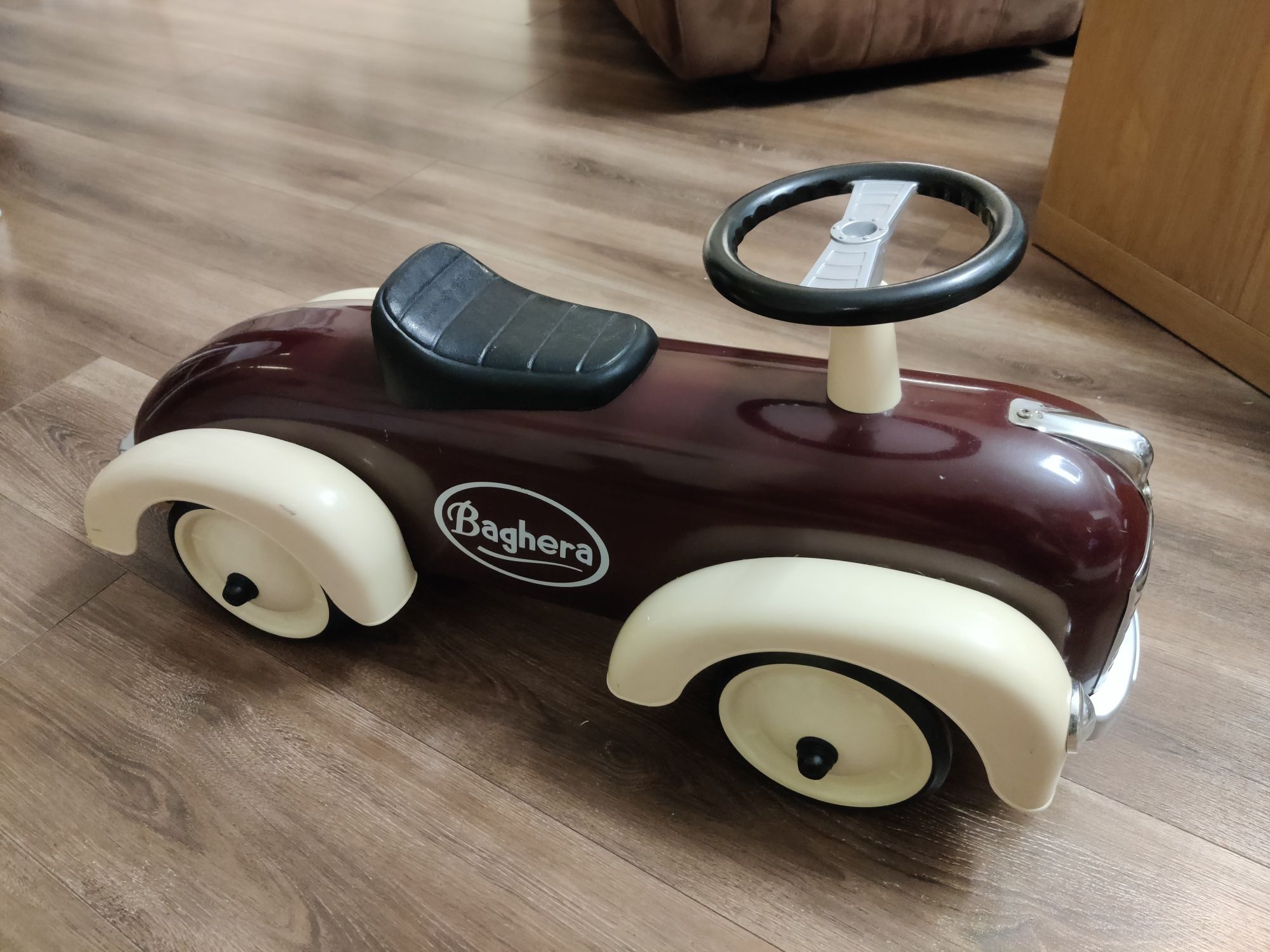 Jeździk Baghera Speedster Chocolat