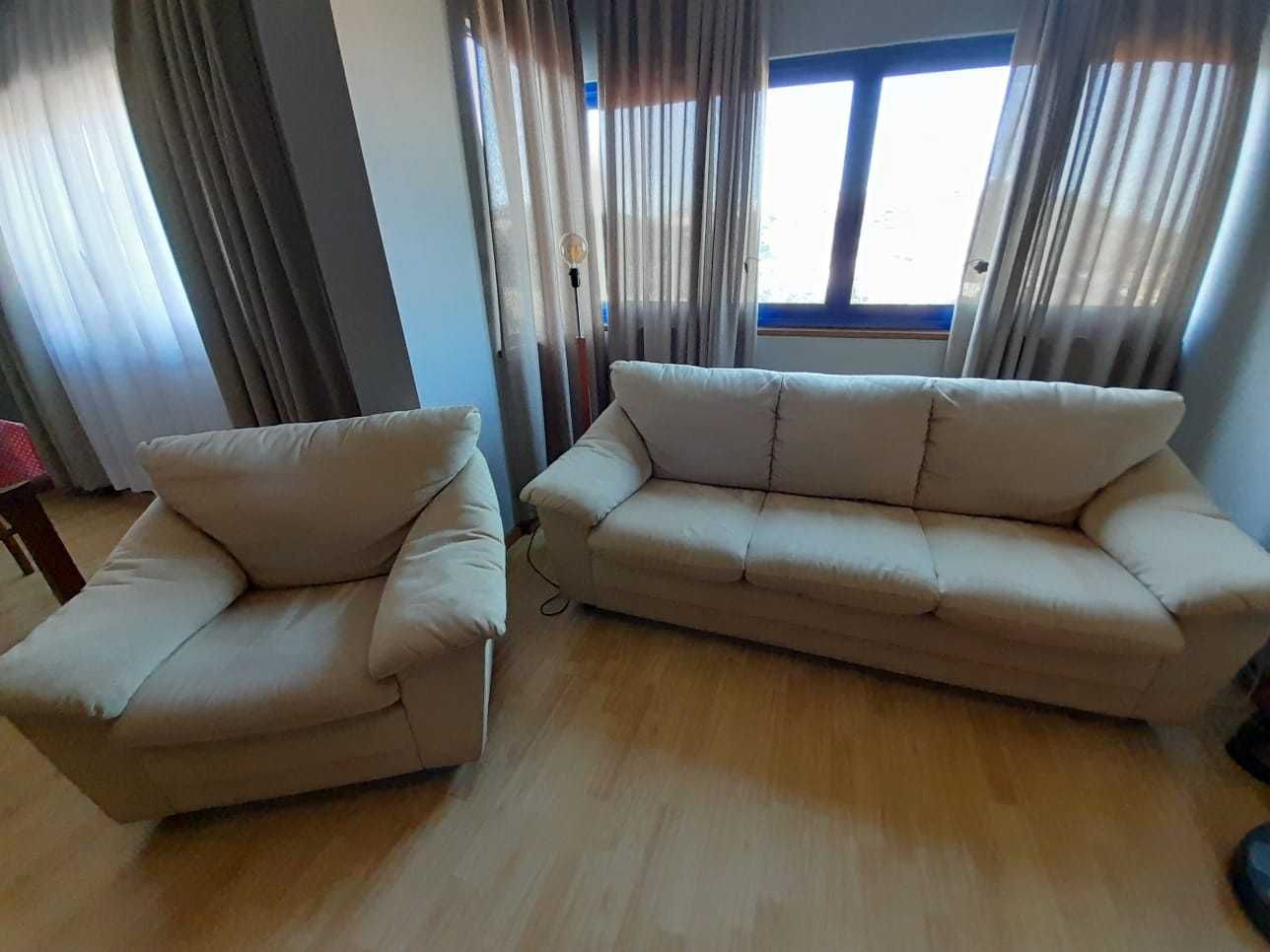 Sofás Divani & Divani 3 lugares com cama + Sofá 1 lugar