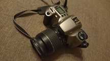 Canon eos 3000 wraz z torbą.