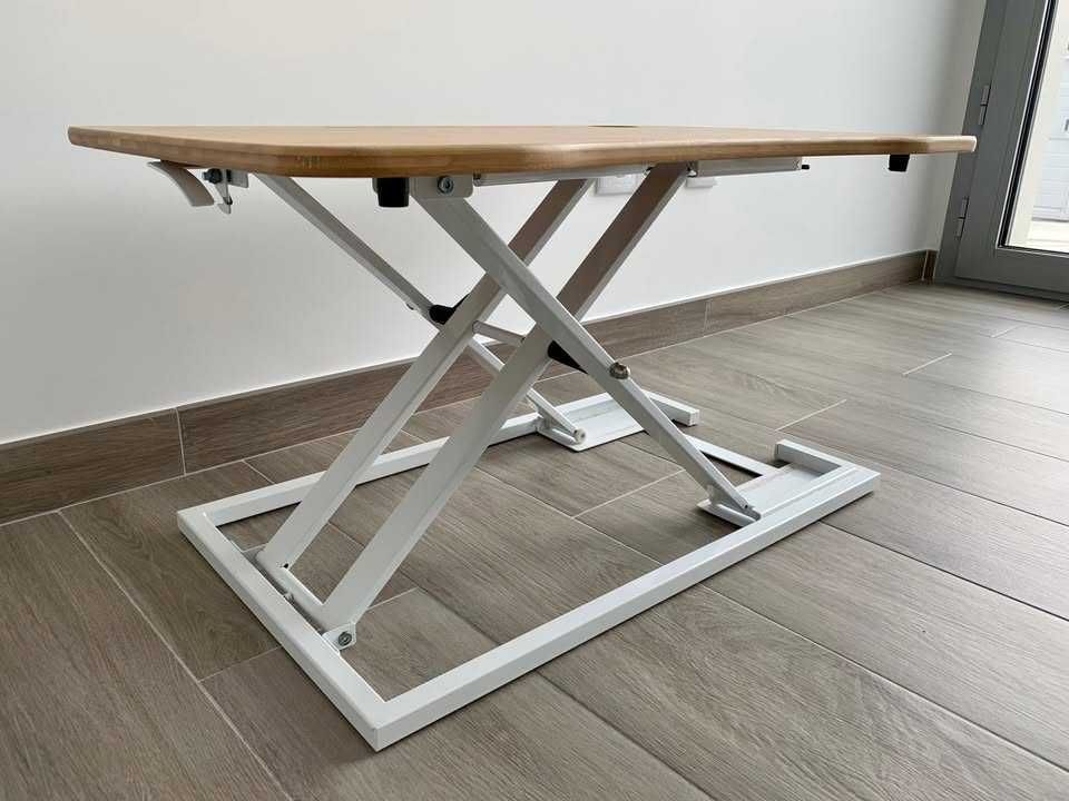 Secretária Ergonómica com altura regulável 73cm*48cm