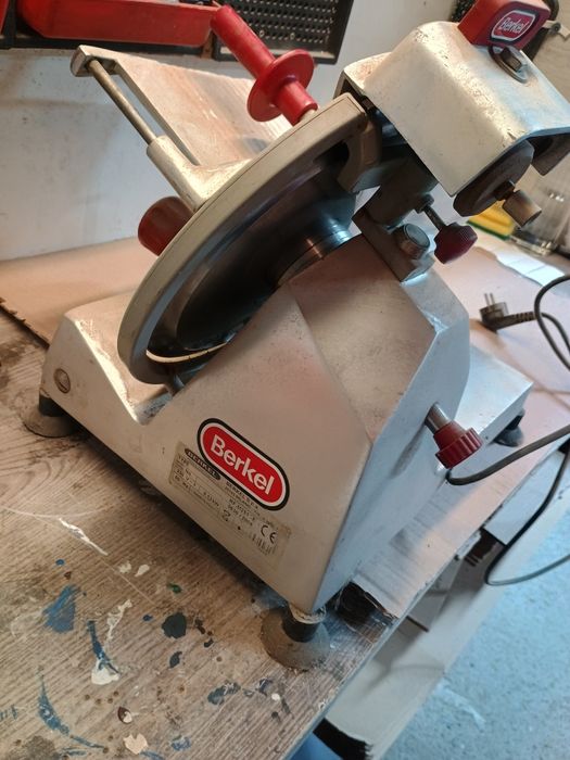 Wloska krajalnica do sera wedlin berkel rf-m251ce
