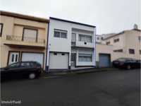 Moradia T4 Bairros Novos, Ponta Delgada