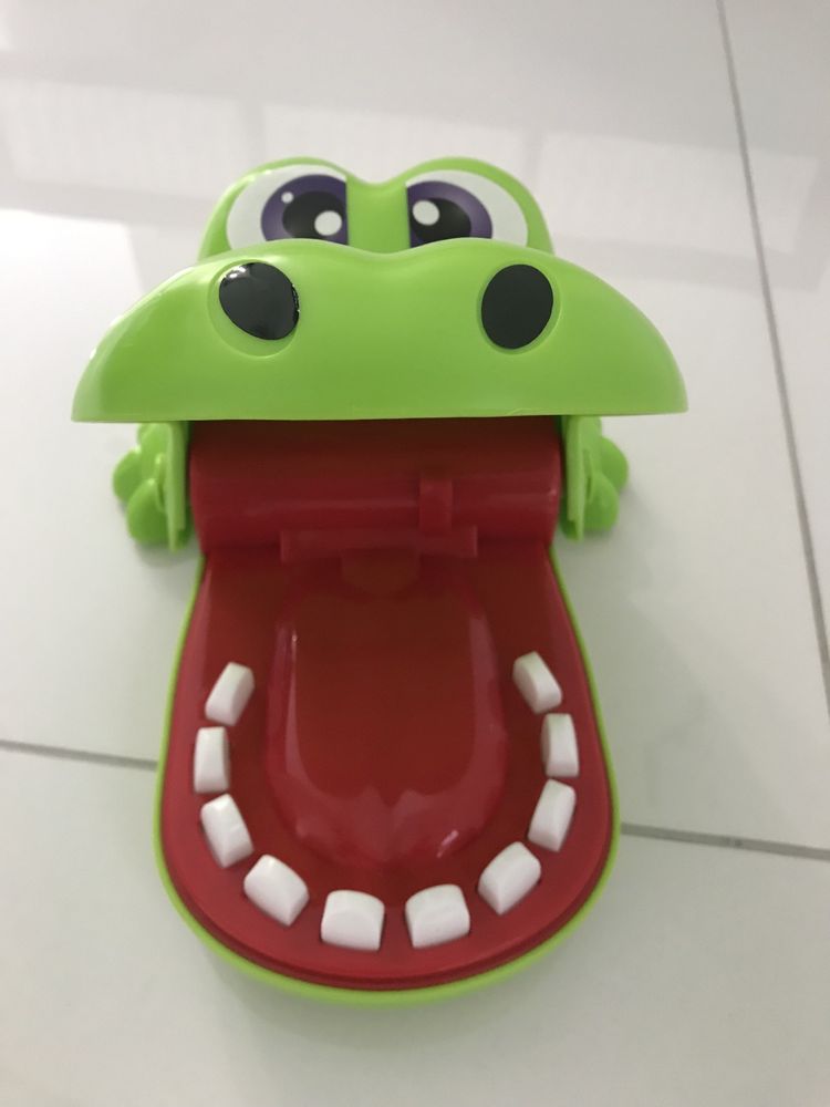 Krokodyl u dentysty  duży gra Hasbro