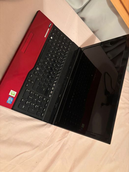 Laptop Fujitsu AH532 i3-2328M sprawny