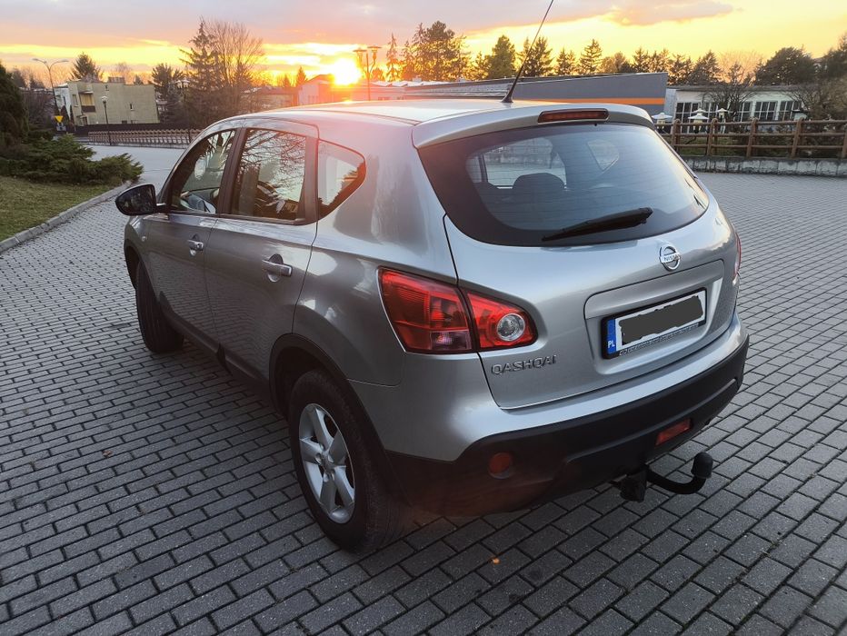 Nissan Qashqai 2.0 Benzyna Climatronic Alufelgi Zadbany Zarejestrowany