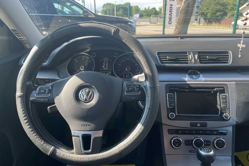 Volkswagen Passat 2011