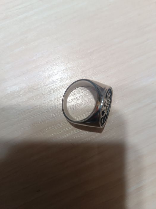 Продам Кольцо Sovereign з серебряним покриттям.