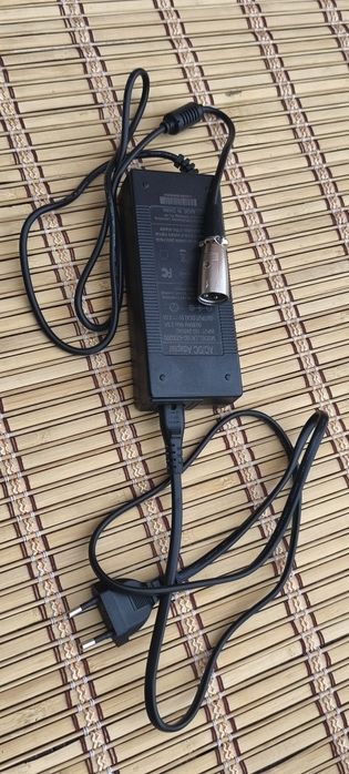 Ładowarka do Hulajnogi Elektrycznej