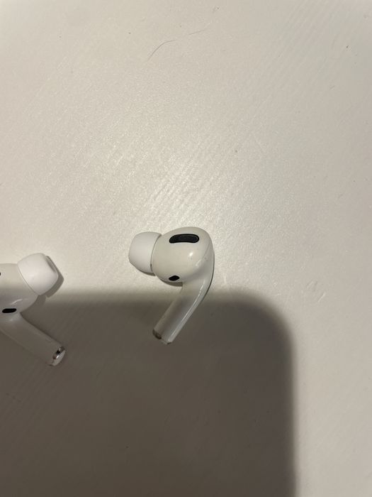 Sluchawki airpods pro 1 generacji