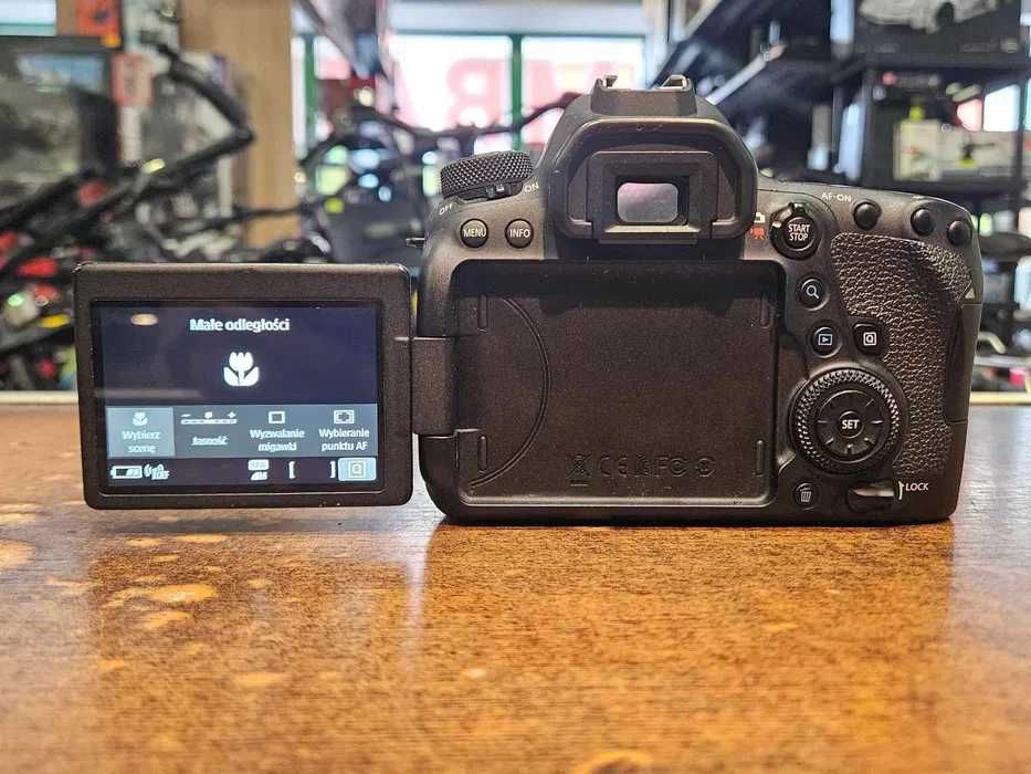 Aparat CANON eos 6D mark II Body