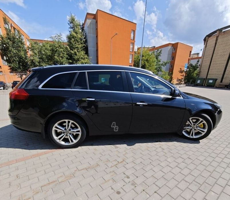 Opel Insignia продам
